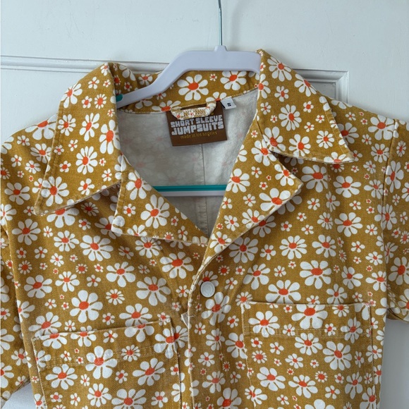 Big Bud Press Yellow Lazy Daisy Short Sleeve Jumpsuit Size S - Picture 3 of 3